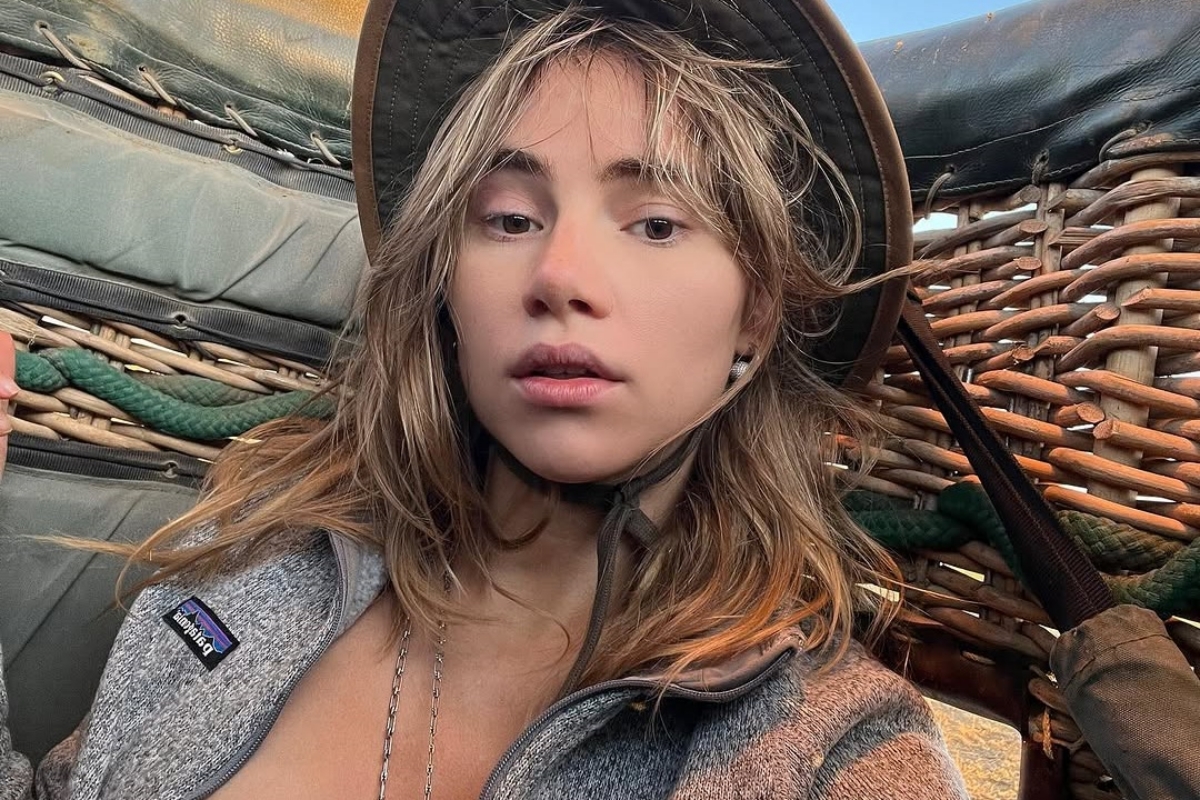 Suki Waterhouse